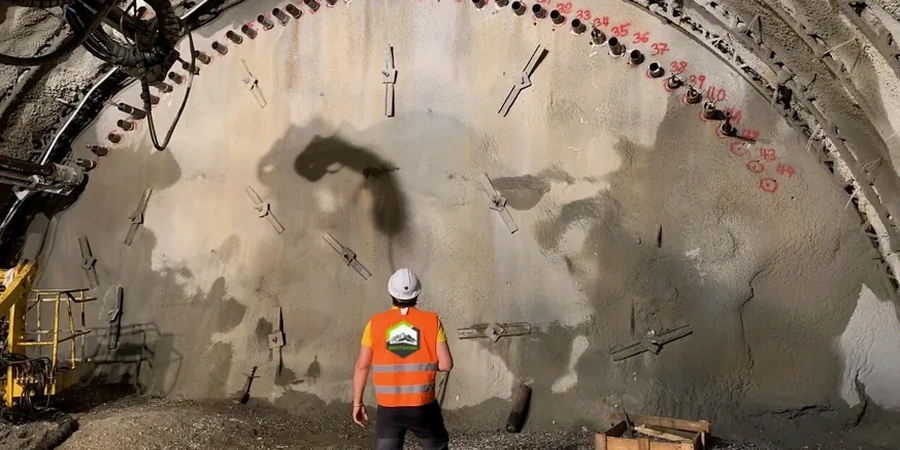 Geotechnical Excavation Monitoring in Houston: Real-Time Control for Deep Urban Cuts